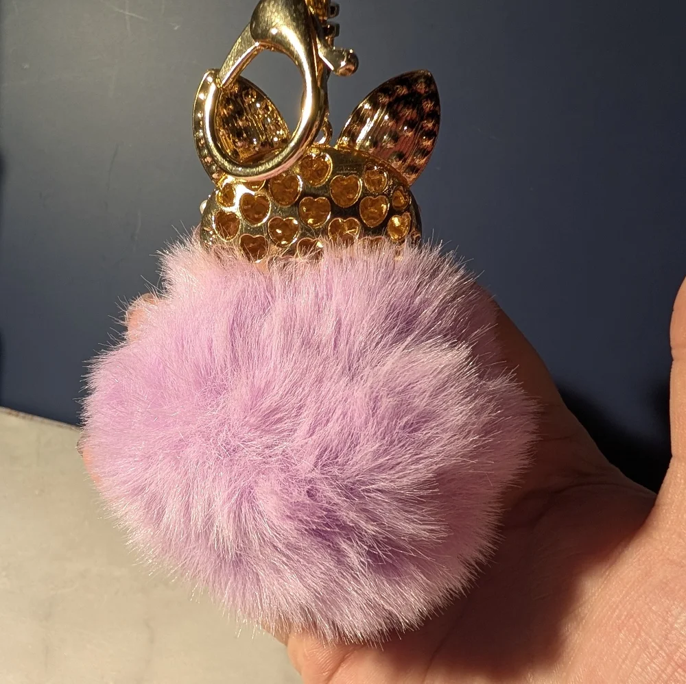 Chic Pearl Fox Keychain - Pastel Lavender and Gold - Picture 7 of 7